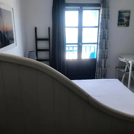Vrahos - *
